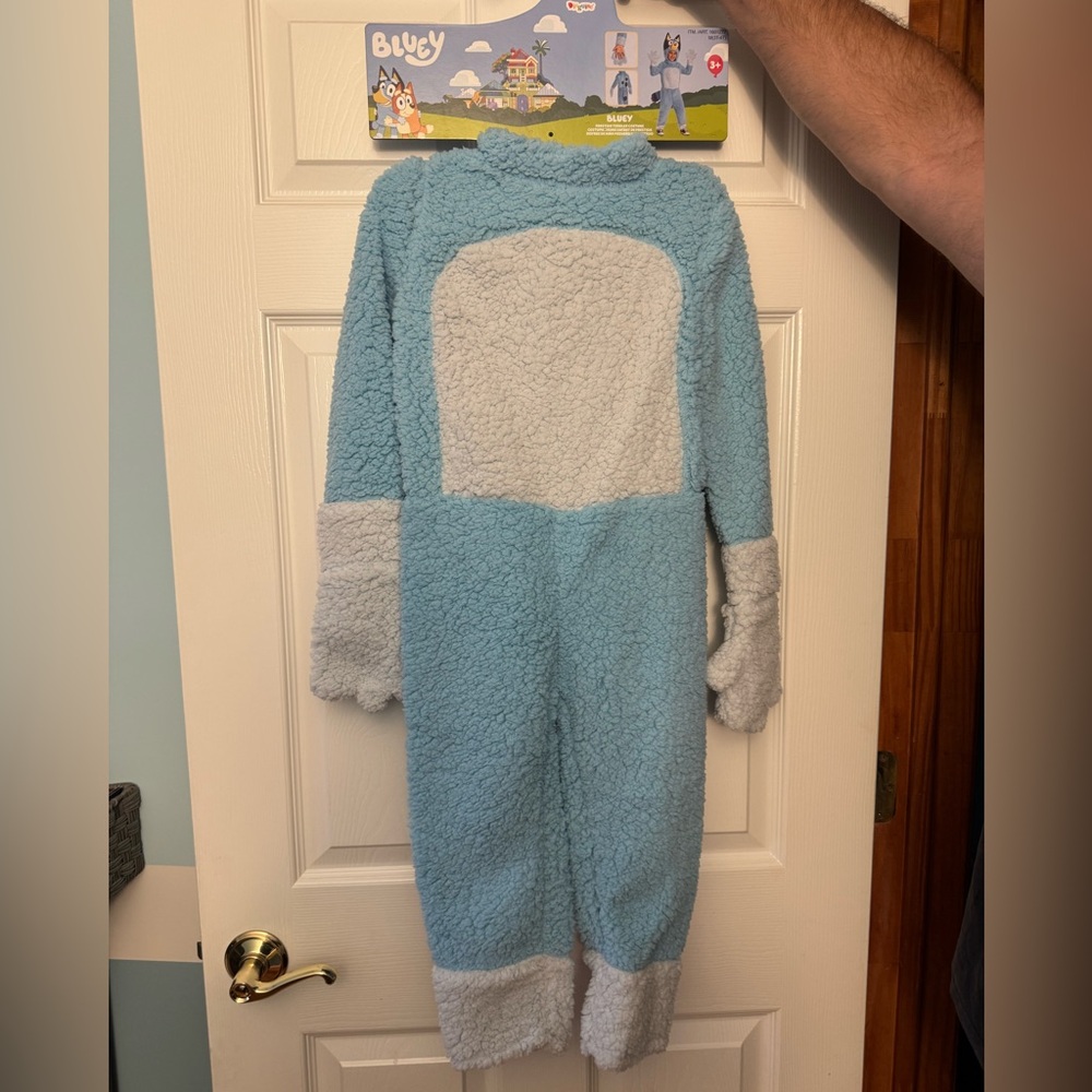 Bluey Costume: Cozy Blue and White Fleece Onesie